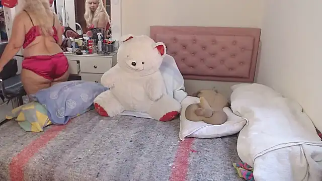 lucy belle bm online show from March 9, 2026, 3:27 pm