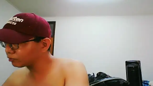 Snapshot of poter77112 chatting on March 31, 2026, 6:19 pm poter77112 online show from March 31, 2026, 6:19 pm