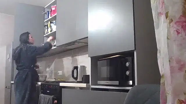 Snapshot of JulianaGold1 chatting on February 20, 2025, 7:41 pm JulianaGold1 online show from February 20, 2025, 7:41 pm