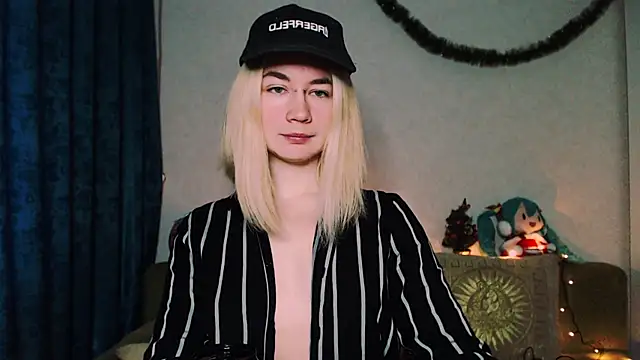 xxxcharismaaa online show from January 2, 2025, 6:07 am