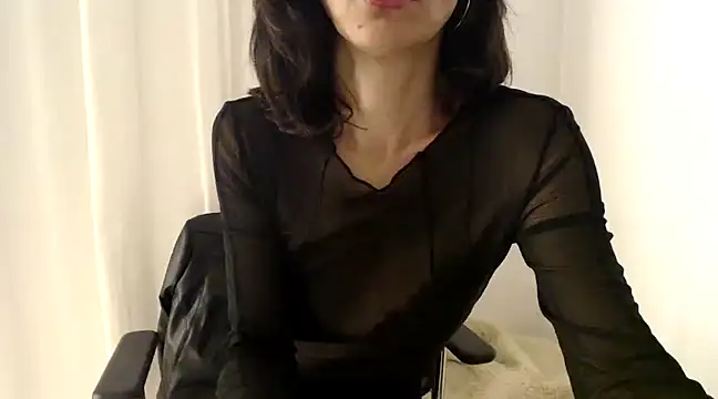 Snapshot of LadyJoanX chatting on February 12, 2025, 9:43 pm LadyJoanX online show from February 12, 2025, 9:43 pm