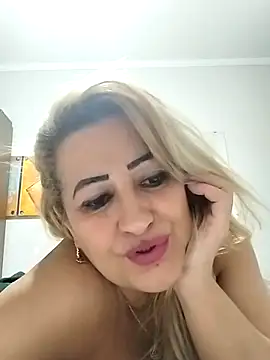 Snapshot of vivifernades chatting on January 11, 2025, 2:04 pm vivifernades online show from January 11, 2025, 2:04 pm