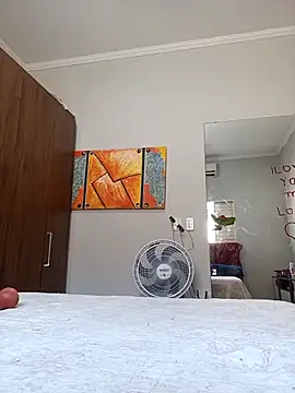 Snapshot of vivifernades chatting on September 12, 2025, 11:21 am vivifernades online show from September 12, 2025, 11:21 am