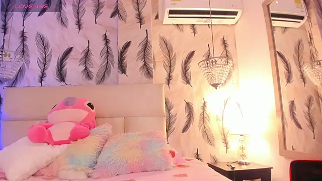 Vivi prinncess online show from December 18, 2025, 12:27 am