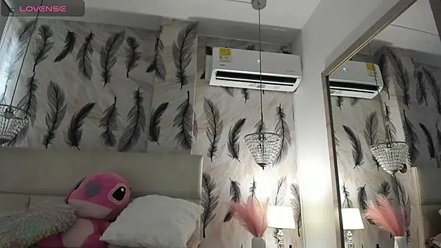 Vivi prinncess online show from February 1, 2026, 5:55 pm