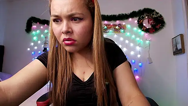 Snapshot of lili_phill chatting on December 8, 2024, 3:21 am lili phill online show from December 8, 2024, 3:21 am