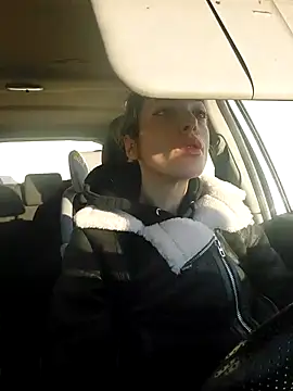 Snapshot of JoLeNe27 chatting on April 6, 2026, 5:08 am JoLeNe27 online show from April 6, 2026, 5:08 am