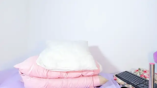 Snapshot of shalimar_ chatting on February 3, 2025, 5:24 pm shalimar online show from February 3, 2025, 5:24 pm