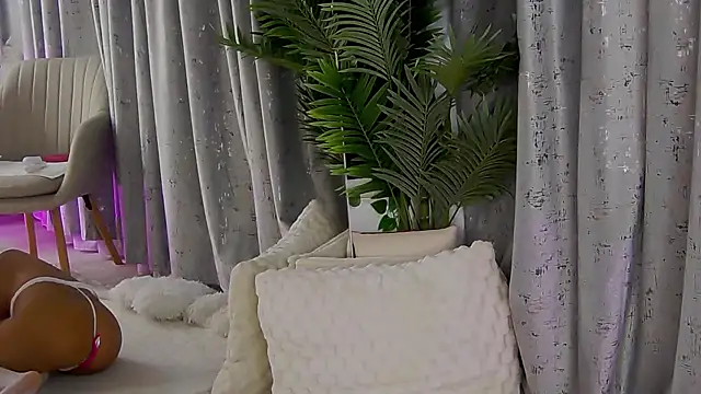 Snapshot of IsabelleEthan chatting on March 9, 2026, 1:42 am IsabelleEthan online show from March 9, 2026, 1:42 am