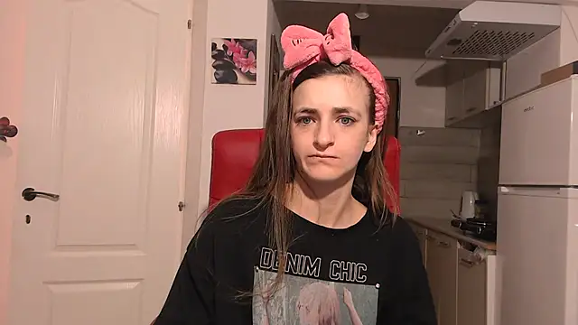 simyhvn online show from February 5, 2026, 5:01 am