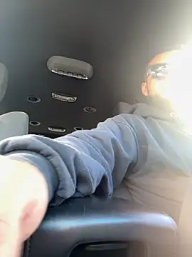 Snapshot of Ozzy420_ chatting on November 14, 2025, 10:07 pm Ozzy420 online show from November 14, 2025, 10:07 pm