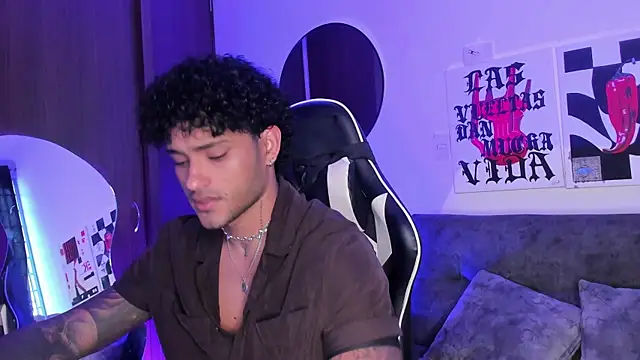 Alessandro Vanni online show from February 28, 2026, 10:33 pm