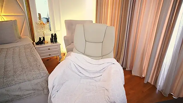 Snapshot of GraceCandy chatting on April 8, 2026, 2:06 pm GraceCandy online show from April 8, 2026, 2:06 pm