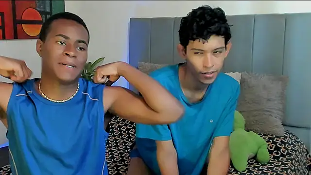 Snapshot of CrissBrownxxx chatting on October 18, 2025, 7:03 pm CrissBrownxxx online show from October 18, 2025, 7:03 pm