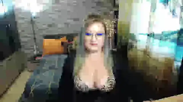 Nimphotease online show from September 15, 2025, 7:19 am