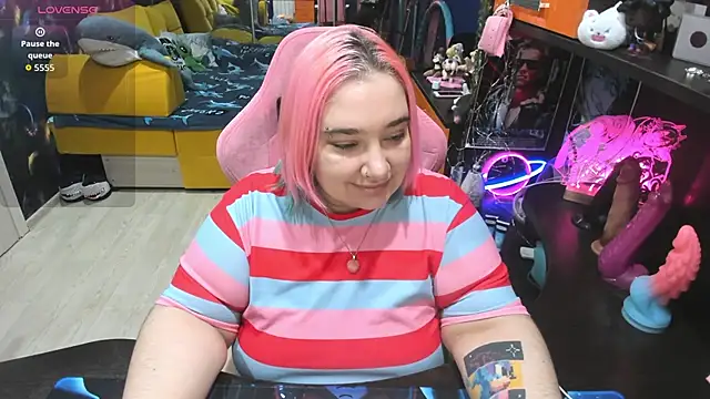 Snapshot of Softie_Sofy chatting on January 17, 2026, 2:49 am Softie Sofy online show from January 17, 2026, 2:49 am