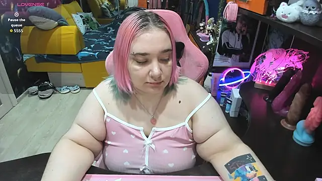 Snapshot of Softie_Sofy chatting on February 12, 2026, 3:01 am Softie Sofy online show from February 12, 2026, 3:01 am