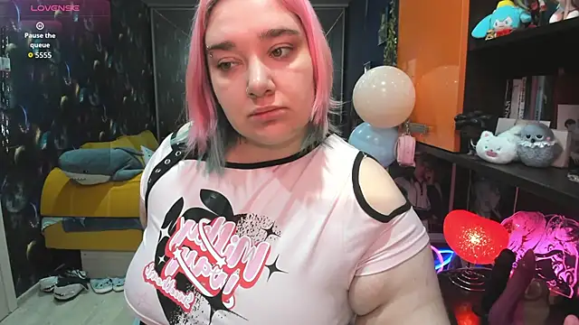 Snapshot of Softie_Sofy chatting on February 14, 2026, 3:58 am Softie Sofy online show from February 14, 2026, 3:58 am