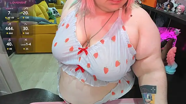 Softie Sofy online show from July 6, 2026, 1:46 am