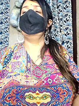 cute-tanvi online show from March 31, 2026, 1:44 pm