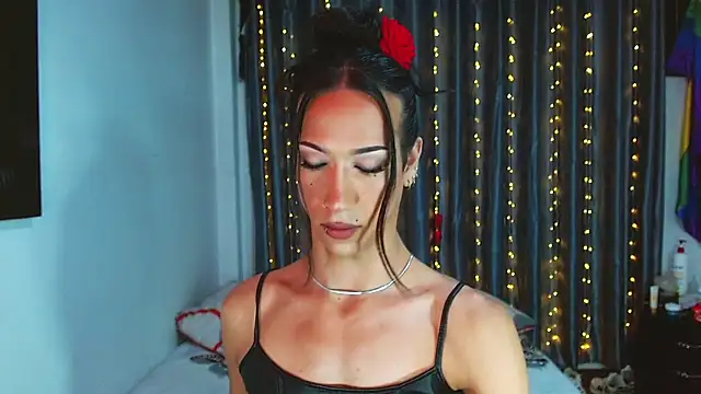 Kenisha Sweet online show from March 10, 2026, 1:10 am