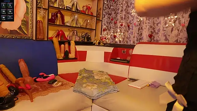 Snapshot of callme_Anna chatting on March 19, 2025, 2:16 am callme Anna online show from March 19, 2025, 2:16 am