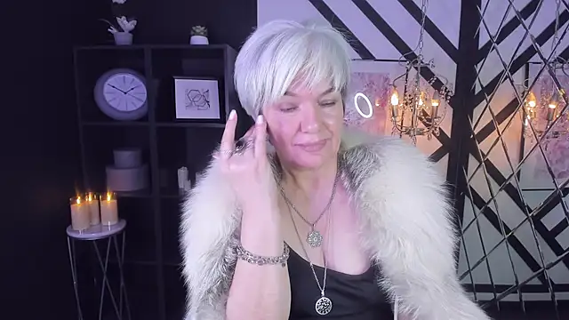 Snapshot of CarmenSoft chatting on December 24, 2024, 11:55 pm CarmenSoft online show from December 24, 2024, 11:55 pm
