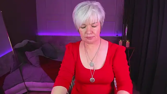 Snapshot of CarmenSoft chatting on December 25, 2024, 11:31 pm CarmenSoft online show from December 25, 2024, 11:31 pm