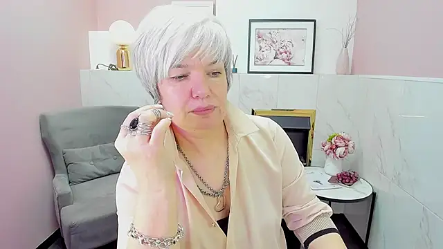 Snapshot of CarmenSoft chatting on January 8, 2025, 2:46 am CarmenSoft online show from January 8, 2025, 2:46 am