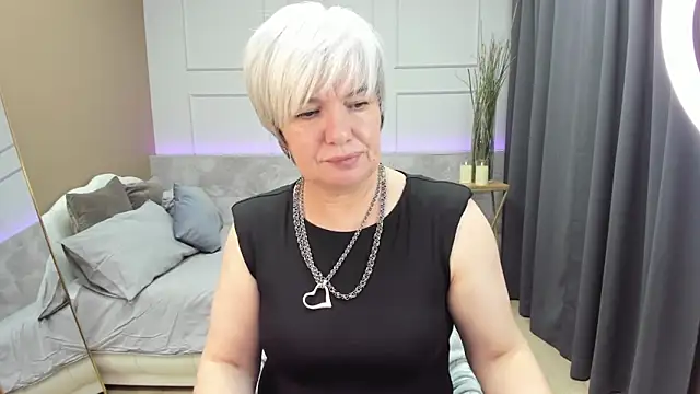 Snapshot of CarmenSoft chatting on January 10, 2025, 11:39 pm CarmenSoft online show from January 10, 2025, 11:39 pm