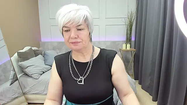 Snapshot of CarmenSoft chatting on January 11, 2025, 2:41 am CarmenSoft online show from January 11, 2025, 2:41 am