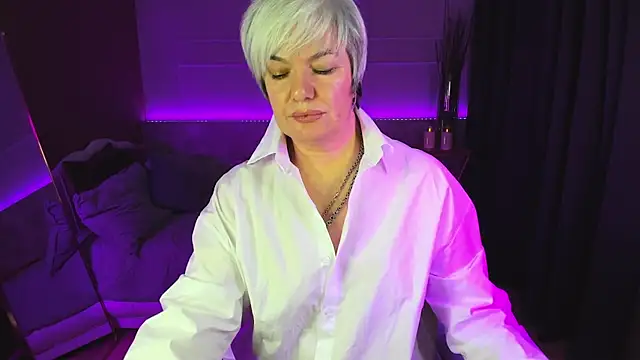 Snapshot of CarmenSoft chatting on January 12, 2025, 2:56 am CarmenSoft online show from January 12, 2025, 2:56 am
