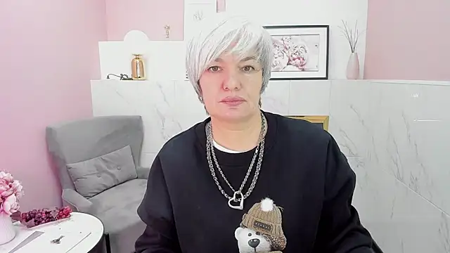 Snapshot of CarmenSoft chatting on January 29, 2025, 8:14 pm CarmenSoft online show from January 29, 2025, 8:14 pm