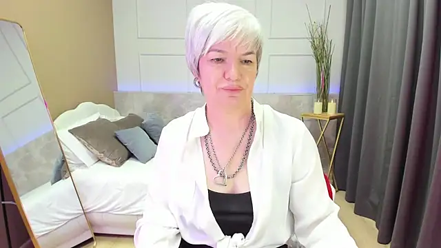 Snapshot of CarmenSoft chatting on February 12, 2025, 2:56 am CarmenSoft online show from February 12, 2025, 2:56 am