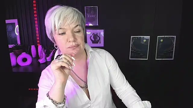 Snapshot of CarmenSoft chatting on February 16, 2025, 12:19 am CarmenSoft online show from February 16, 2025, 12:19 am