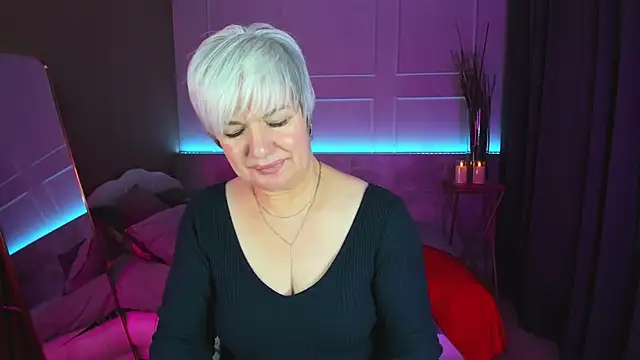 Snapshot of CarmenSoft chatting on February 17, 2025, 11:53 pm CarmenSoft online show from February 17, 2025, 11:53 pm