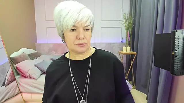 Snapshot of CarmenSoft chatting on March 7, 2025, 8:44 pm CarmenSoft online show from March 7, 2025, 8:44 pm