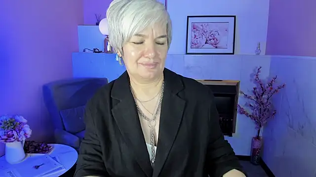 Snapshot of CarmenSoft chatting on September 19, 2025, 9:04 pm CarmenSoft online show from September 19, 2025, 9:04 pm