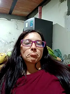 Perladulce online show from May 5, 2026, 4:37 pm