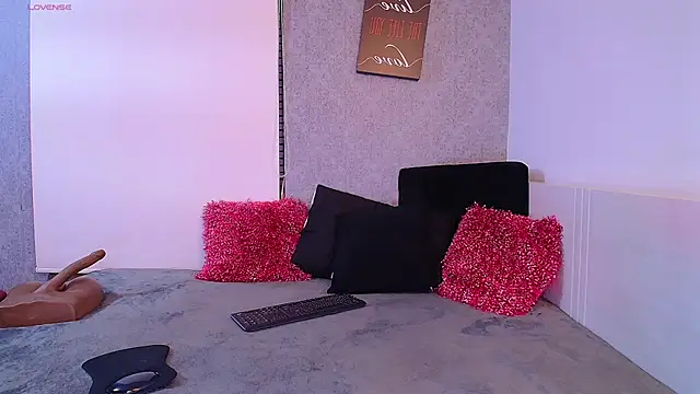 Snapshot of Daia_Ashanti chatting on February 5, 2025, 1:47 am Daia Ashanti online show from February 5, 2025, 1:47 am