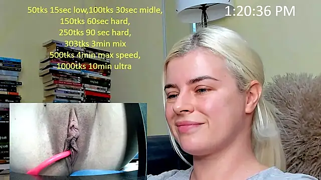 queenofthenighttt online show from December 14, 2025, 12:21 pm