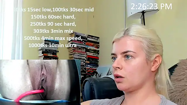 Snapshot of queenofthenighttt chatting on January 17, 2026, 1:27 pm queenofthenighttt online show from January 17, 2026, 1:27 pm