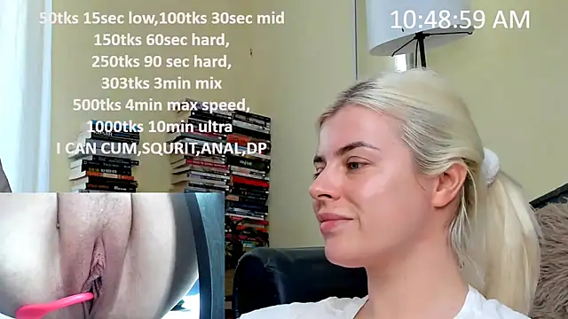 Snapshot of queenofthenighttt chatting on March 4, 2026, 9:48 am queenofthenighttt online show from March 4, 2026, 9:48 am