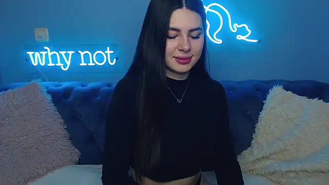 ViollinaLove online show from February 4, 2025, 5:42 am