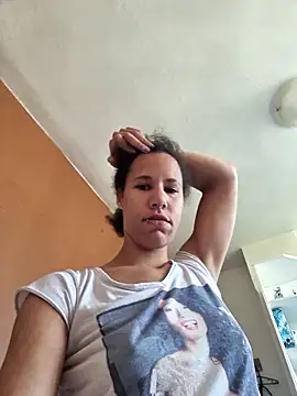 Snapshot of AaliyahHarris chatting on May 6, 2026, 5:57 am AaliyahHarris online show from May 6, 2026, 5:57 am
