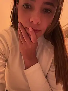 Snapshot of Hall_16 chatting on January 9, 2025, 10:31 pm Hall 16 online show from January 9, 2025, 10:31 pm