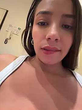 Snapshot of Hall_16 chatting on May 29, 2026, 9:24 pm Hall 16 online show from May 29, 2026, 9:24 pm