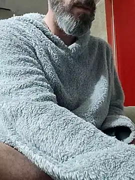 207RCCam online show from February 2, 2025, 11:21 pm