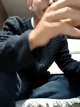 207RCCam online show from October 22, 2025, 9:36 pm