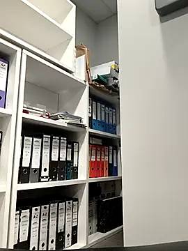 207RCCam online show from November 14, 2025, 2:49 pm